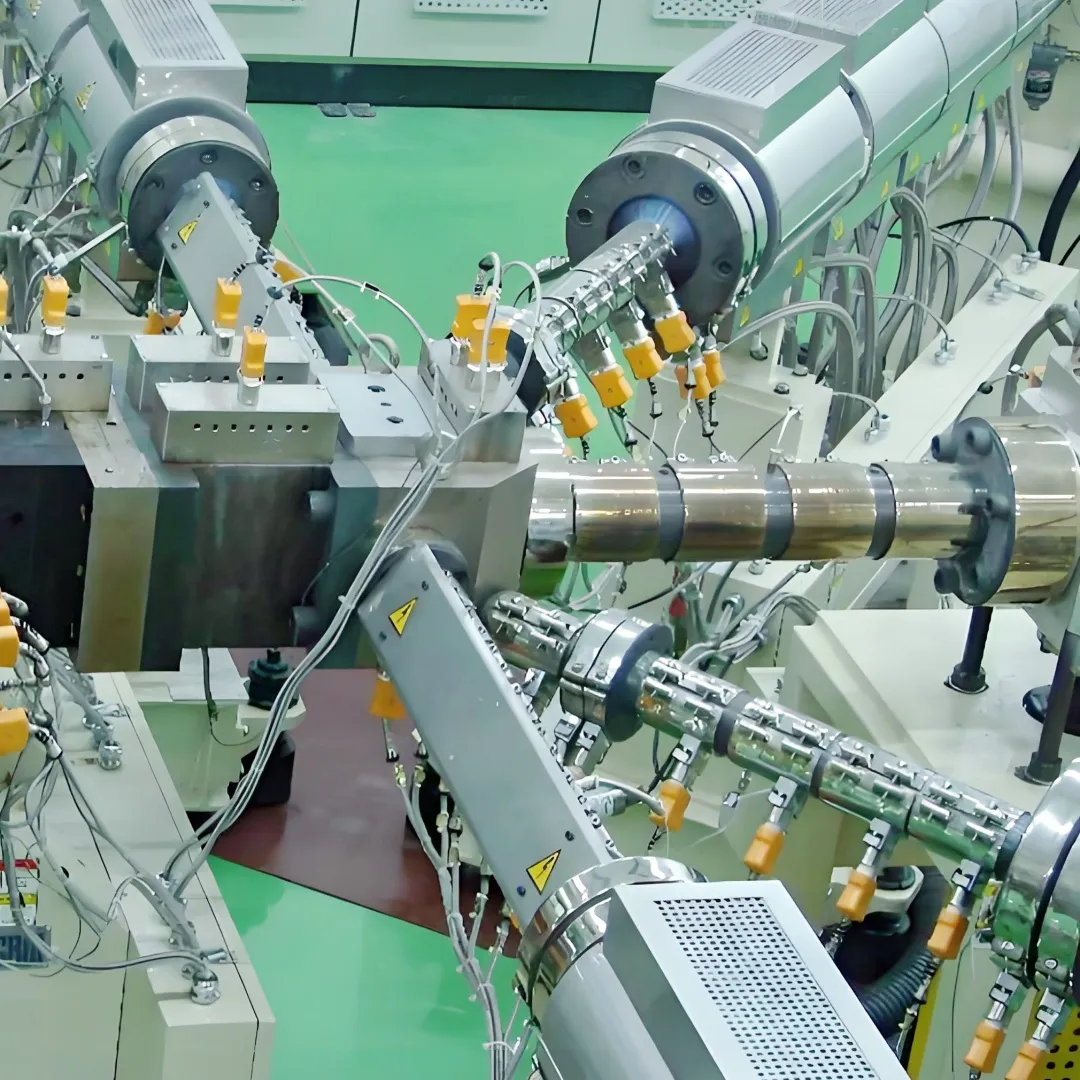 Экструзионная линия для производства однослойных/многослойных труб из PP-R/PP/PE