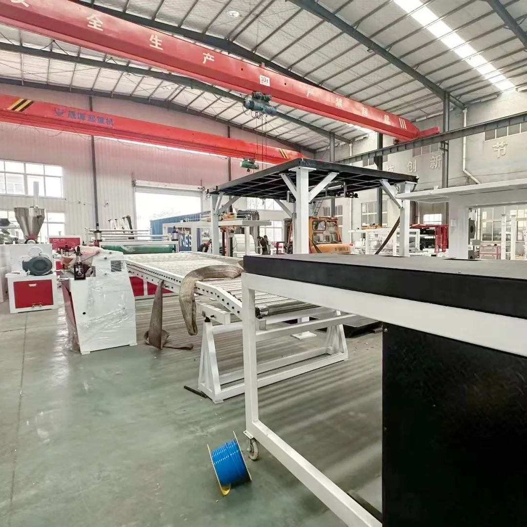 Экструзионная линия для производства линолеума – упругого  мраморного  ПВХ листа для пола