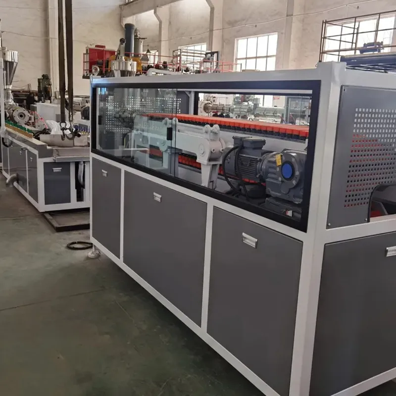 Линия по производству декоративных панелей из древесно-пластикового композита (WPC) на основе PVC/PP/PE