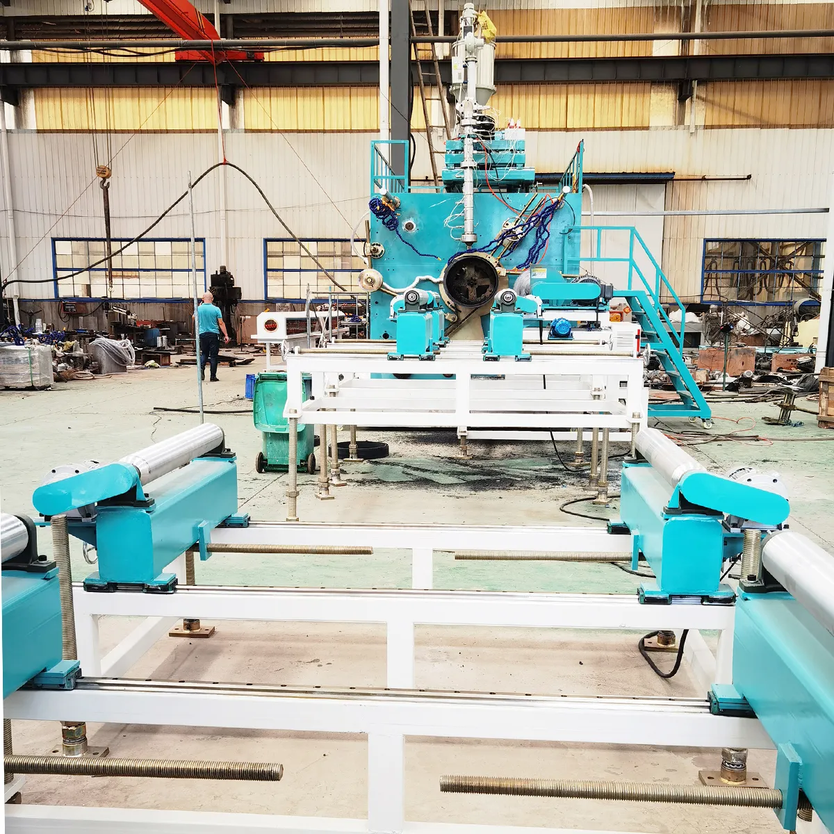 Экструзионные линии для производства спирально- навитых труб из ПНД больших диаметров