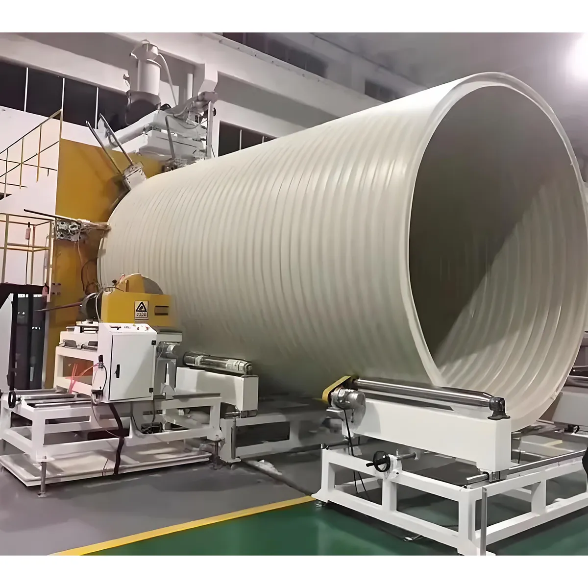 Экструзионные линии для производства спирально- навитых труб из ПНД больших диаметров