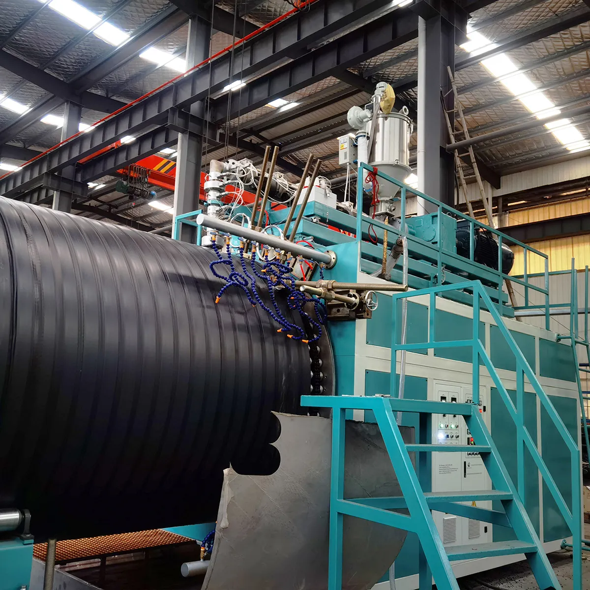 Экструзионные линии для производства спирально- навитых труб из ПНД больших диаметров