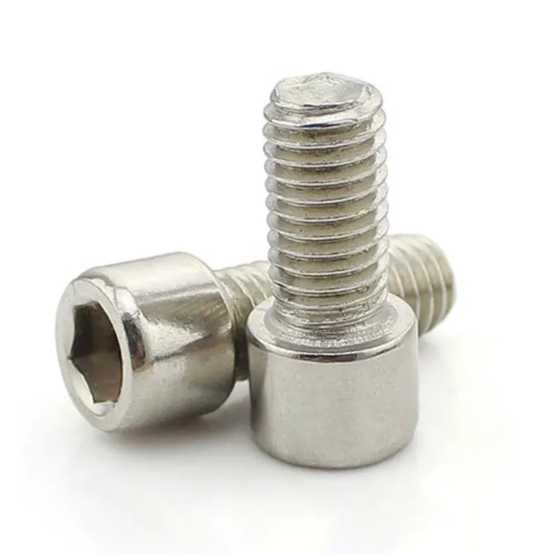 Болт с цилиндрической головкой и внутренним шестигранником