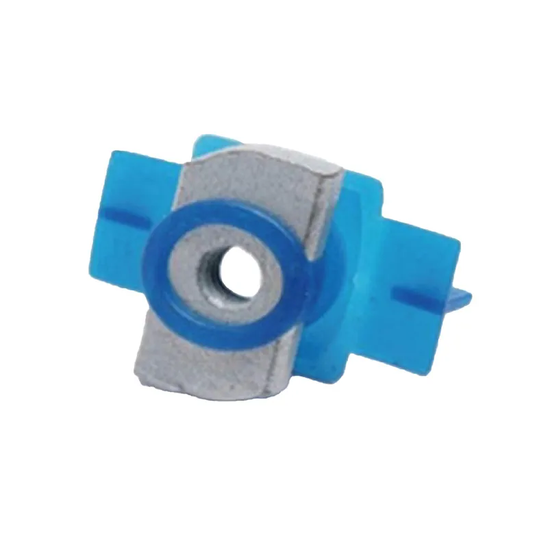 Пластиковая гайка-барашек