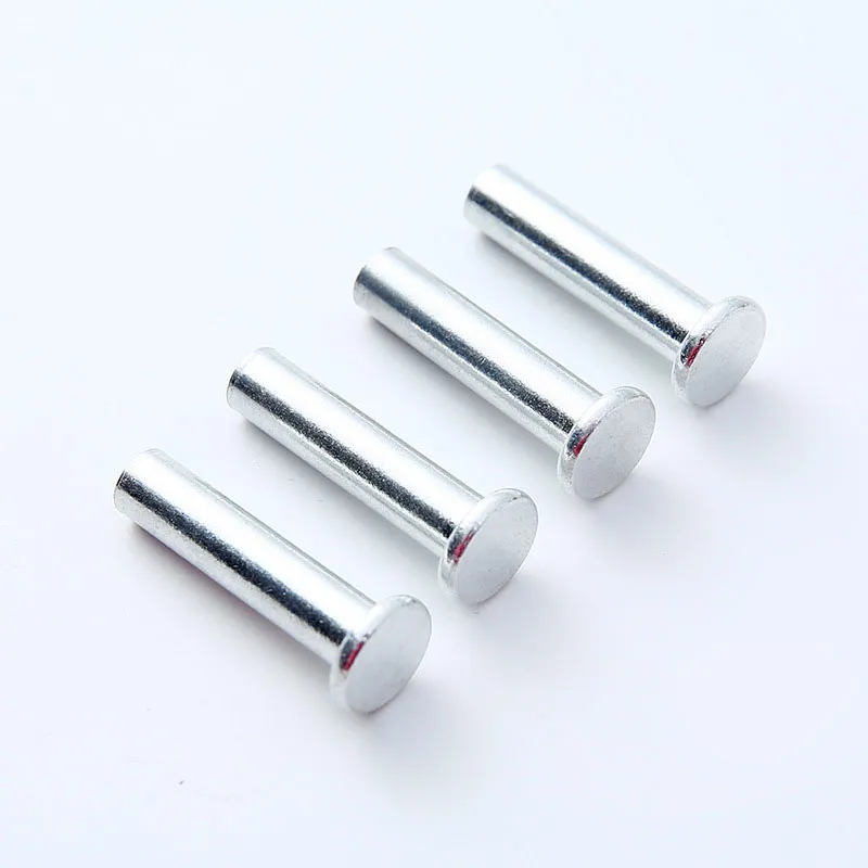 Полупустотелая заклепка