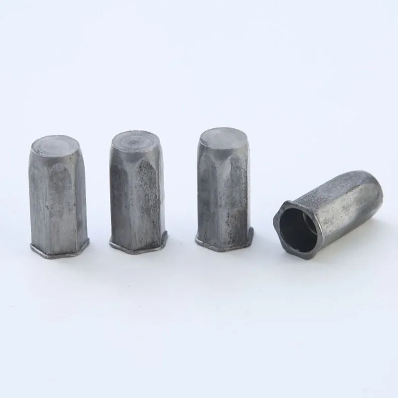 Потайная резьбовая вытяжная заклепка