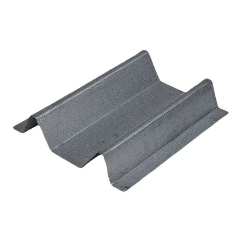 Резервуар для воды М-образной формы