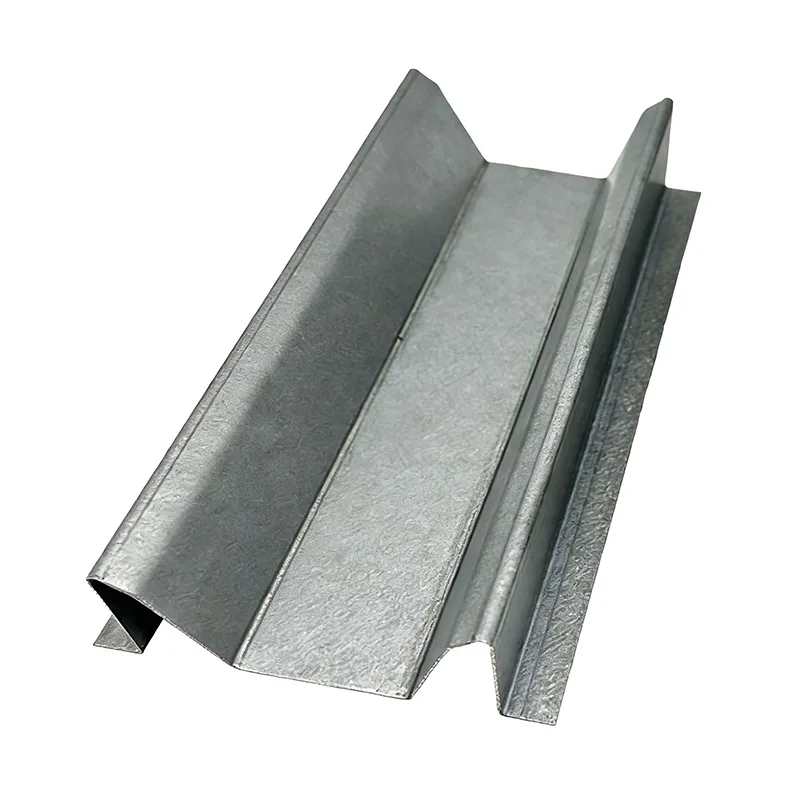 Резервуар для воды М-образной формы