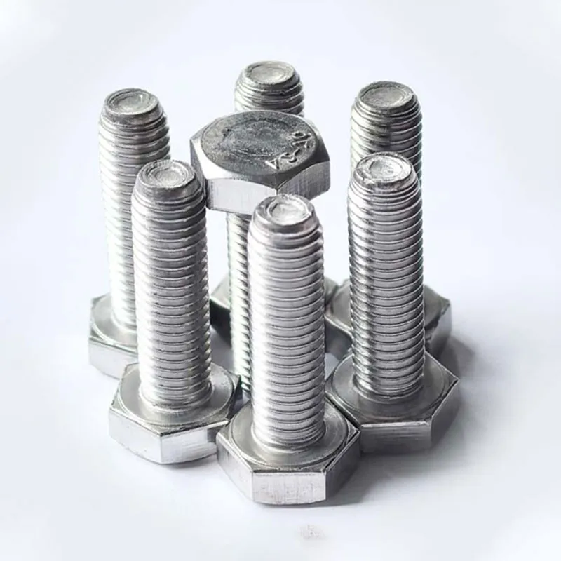 Шестигранный болт