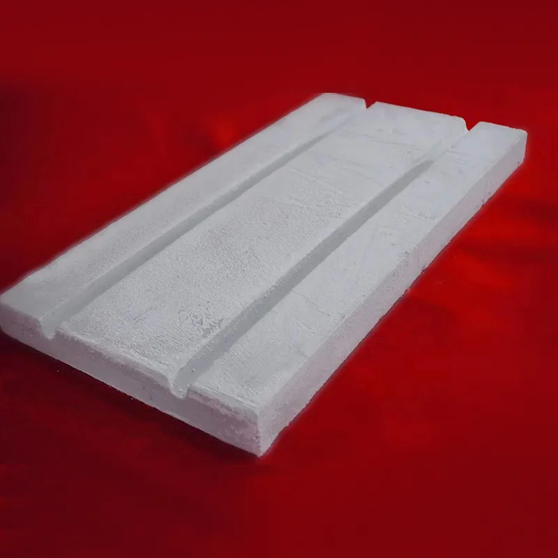 Усиленная цементная теплоизоляционно-звукоизоляционная плита на основе вспененного композита