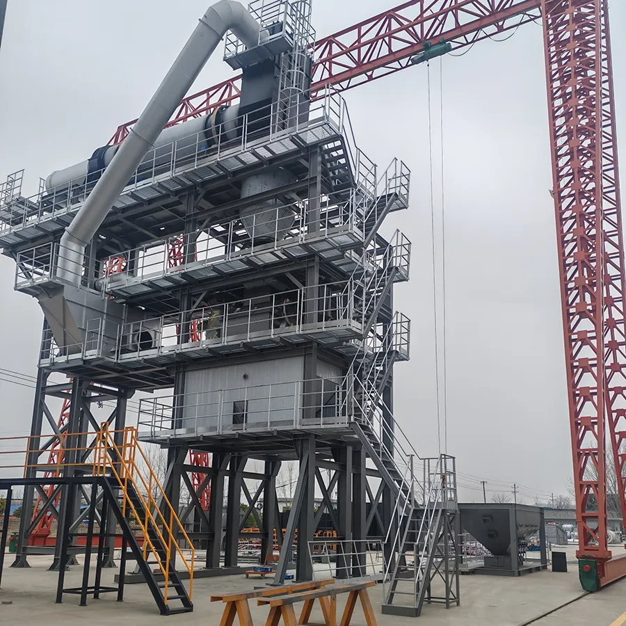 Завершена пробная сборка и ввод в эксплуатацию интегрированной машины с принудительным смешиванием YHR2010. Она будет отправлена после приемки заказчиком.