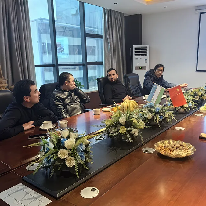 Узбекистан посещает компанию