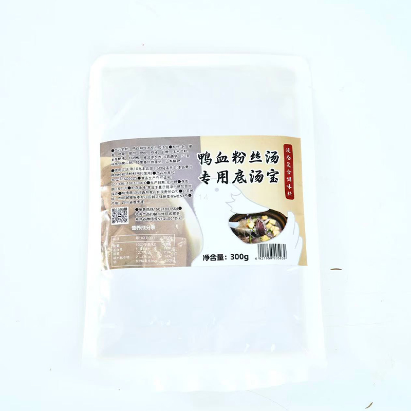 Утиный суп с кровяной колбасой и вермишелью