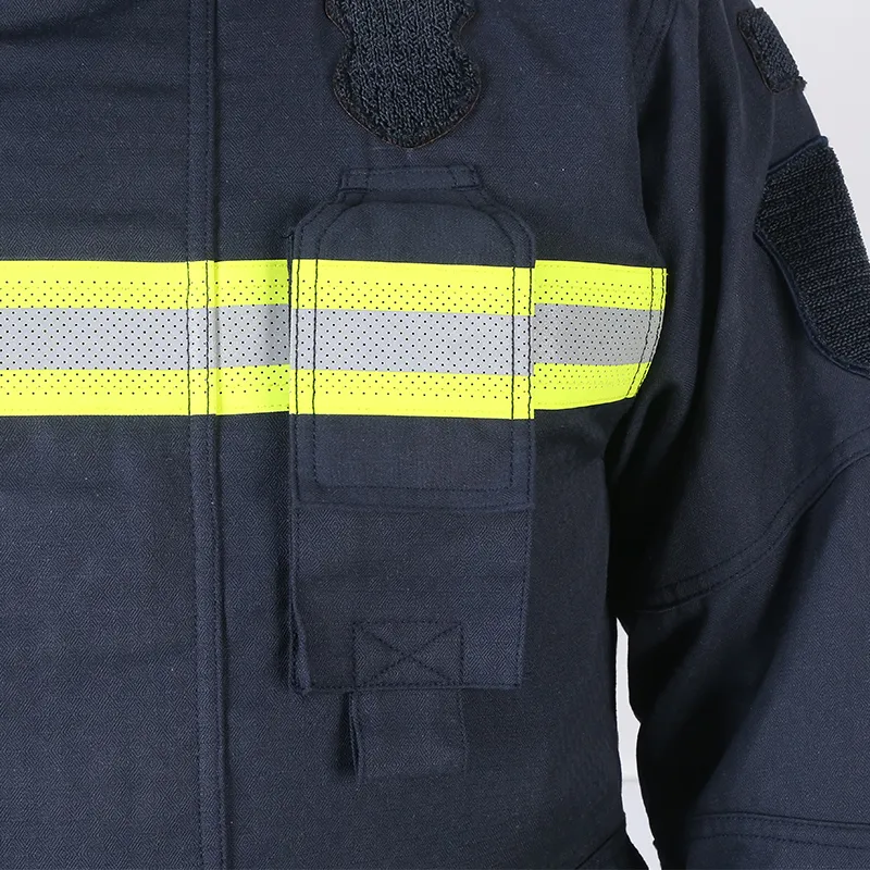 Противопожарный костюм для пожарных