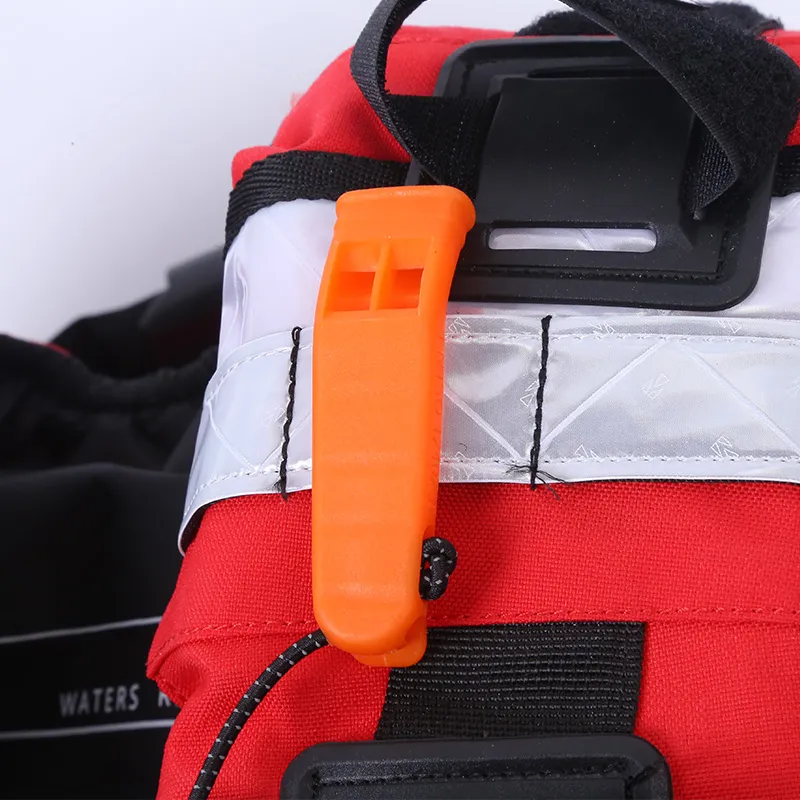 Спасательный жилет для водного спасания