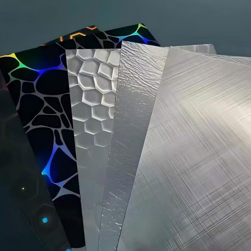 Композитная плёнка для отделочных и строительных материалов