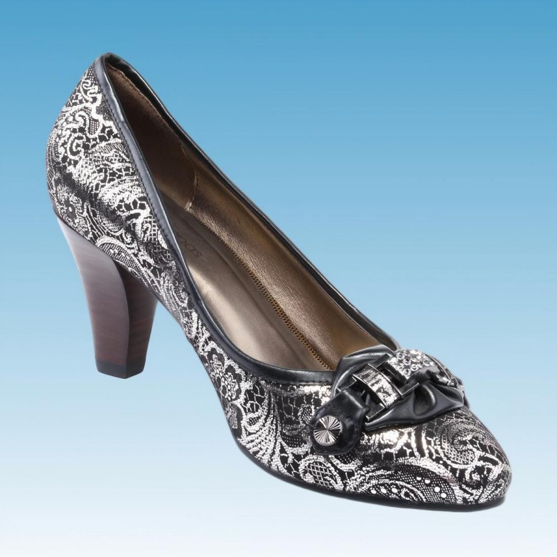 Одежда и аксессуары