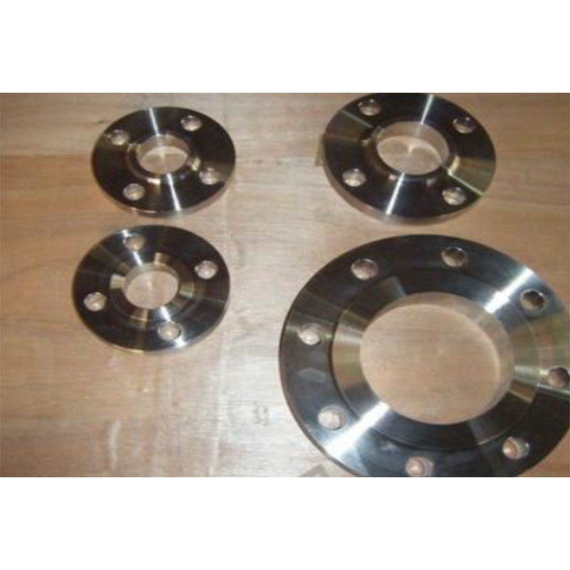 Поделиться: Что такое штампованные поковки и каковы их особенности?