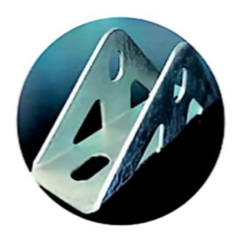 Треугольный соединительный элемент