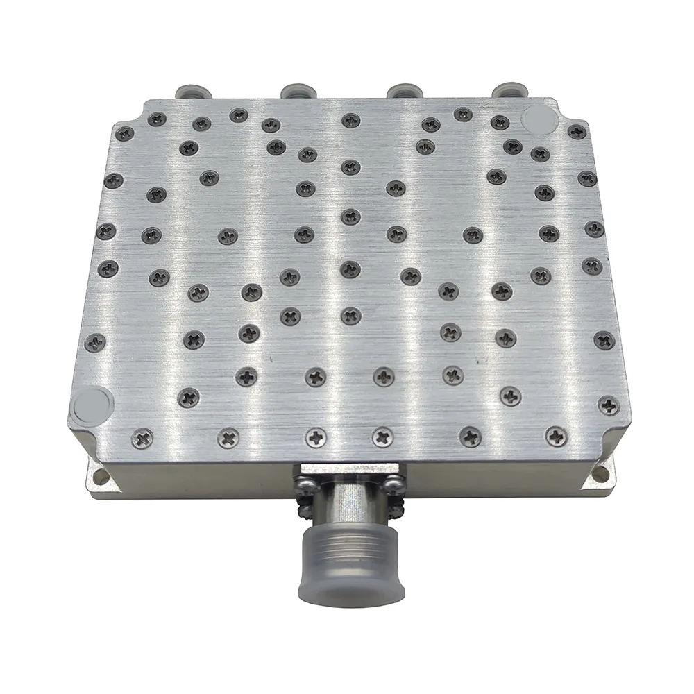 Одновходовой четырехканальный делитель мощности