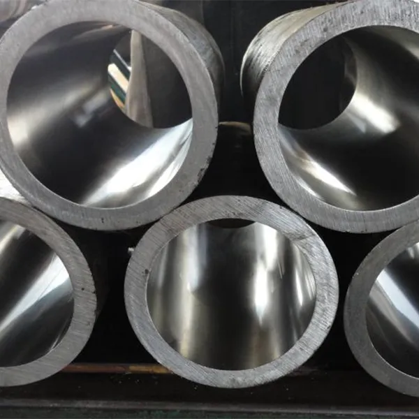 Высокоточные хонингованные трубы триумфально дебютируют, привнося «прецизионное сердце» в производство высокотехнологичного оборудования.