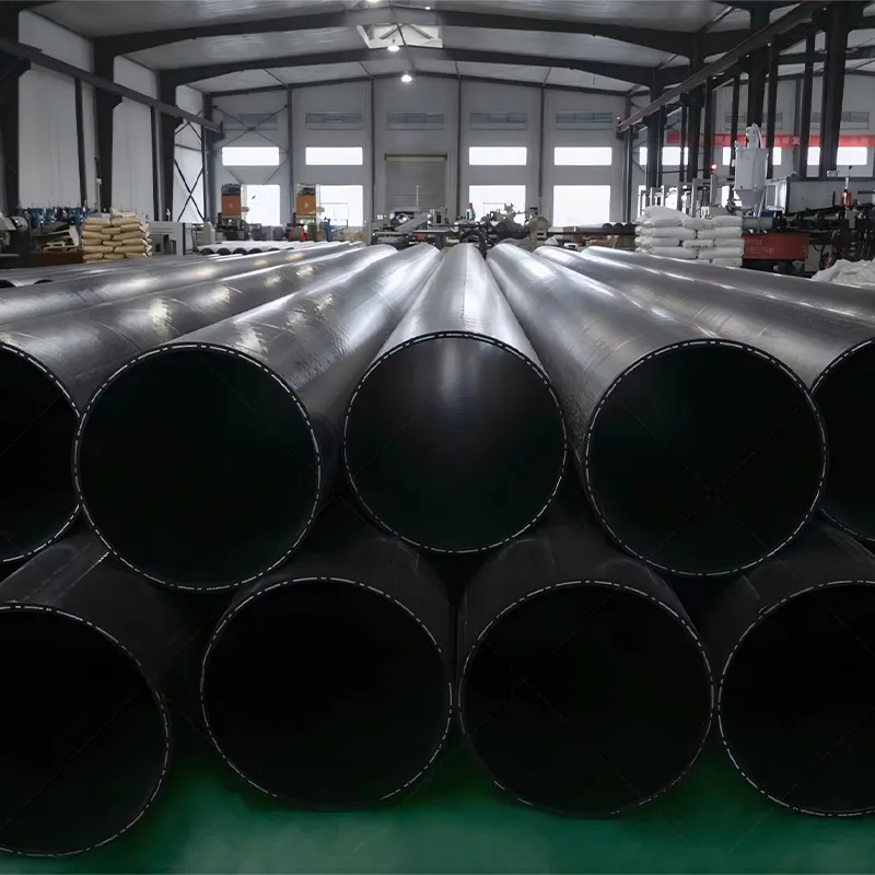 Композитная труба из полиэтилена с перфорированной стальной лентой в качестве армирующего слоя