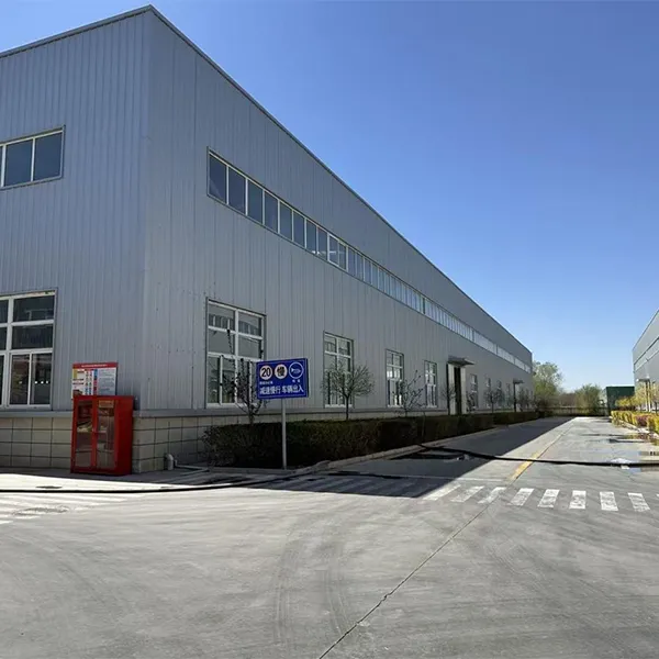 ООО Учжун Синьфэнюань Пластмассовые изделия – более десяти лет работы в индустрии пластиковой упаковки, обеспечение стабильных поставок на российский рынок