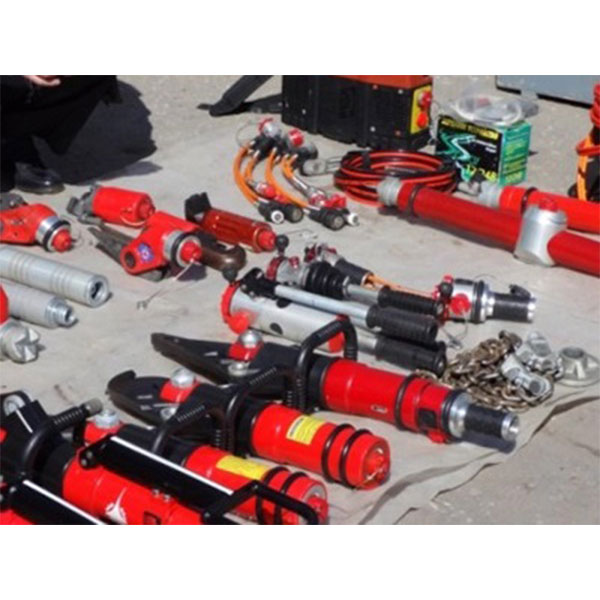 Инструмент МЧС для аварийного спасения