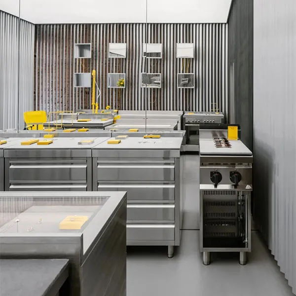 Дизайн нового флагманского магазина AVGVST Jewellery в Берлине