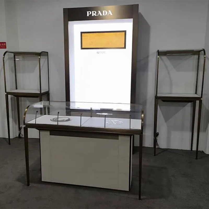 Ювелирная витрина 6