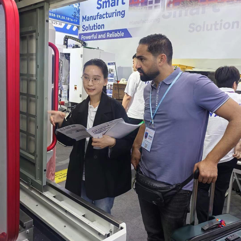 Компания Яшу добилась большого успеха на Кантонской ярмарке