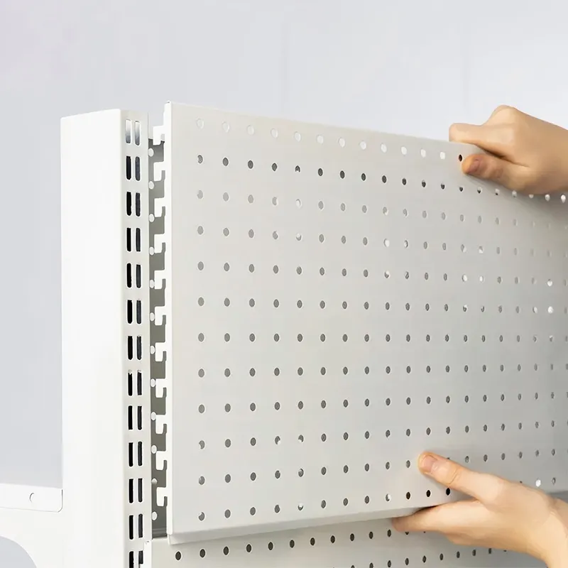 L-образные торговые пристенные стеллажи с перфорацией