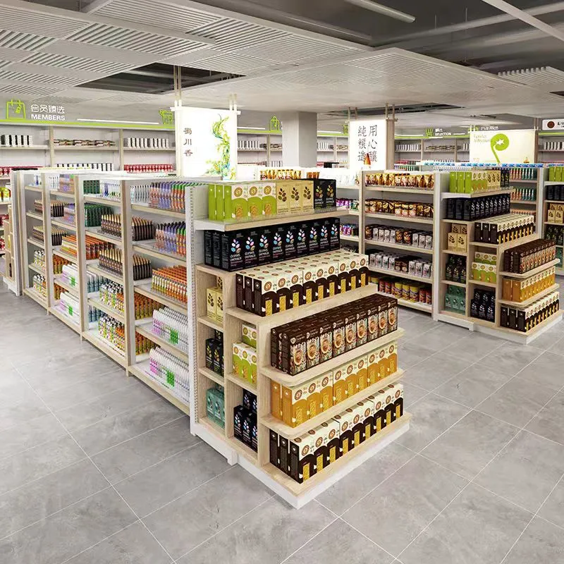 Элитные и стилизованные стеллажи в супермаркете