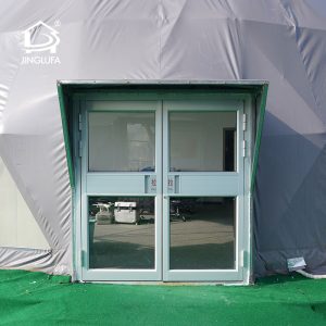 Алюминиевая дверь-гармошка