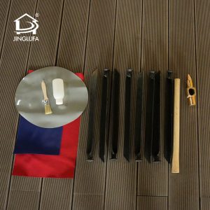 Ремонтный комплект (включает ремонтную ткань, клей, кисть)