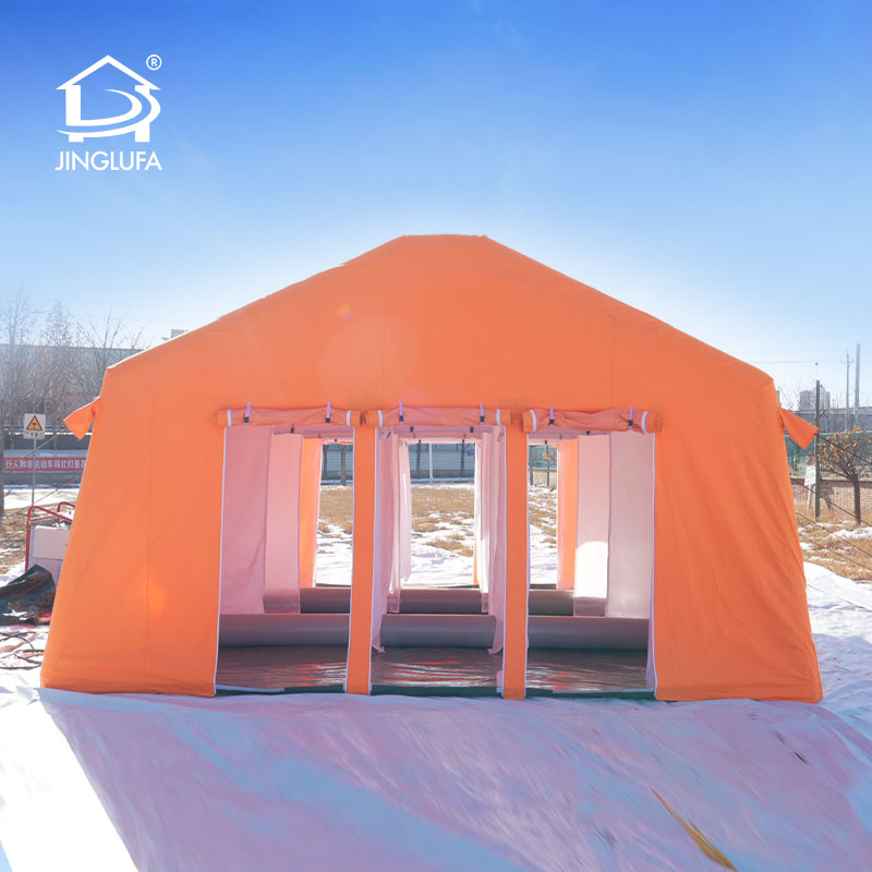 Санитарно-обмывочная пневмокаркасная палатка