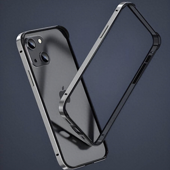 Наступает эра «титановых гигантов» от Apple: кто сможет занять лидирующие позиции в этой сфере?