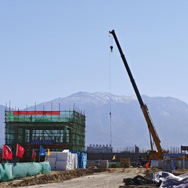 ООО Сычуань Синчуань Трансформатор успешно поставил трансформатор мощностью 12500 кВА Безопасно доставлен в Голмуд, Цинхай и введен в установку