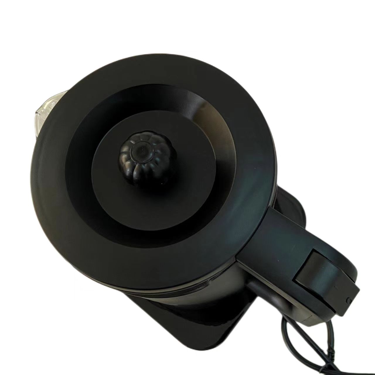 1,8 л стеклянных электронагревателей автоматически отключаются от электричества, чтобы предотвратить сушку кувшинов, которые используются для домашнего отопления KGN1108