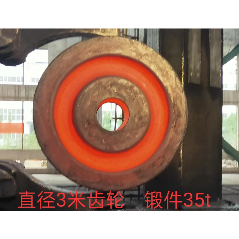 35-тонная зубчатая заготовка крупных размеров