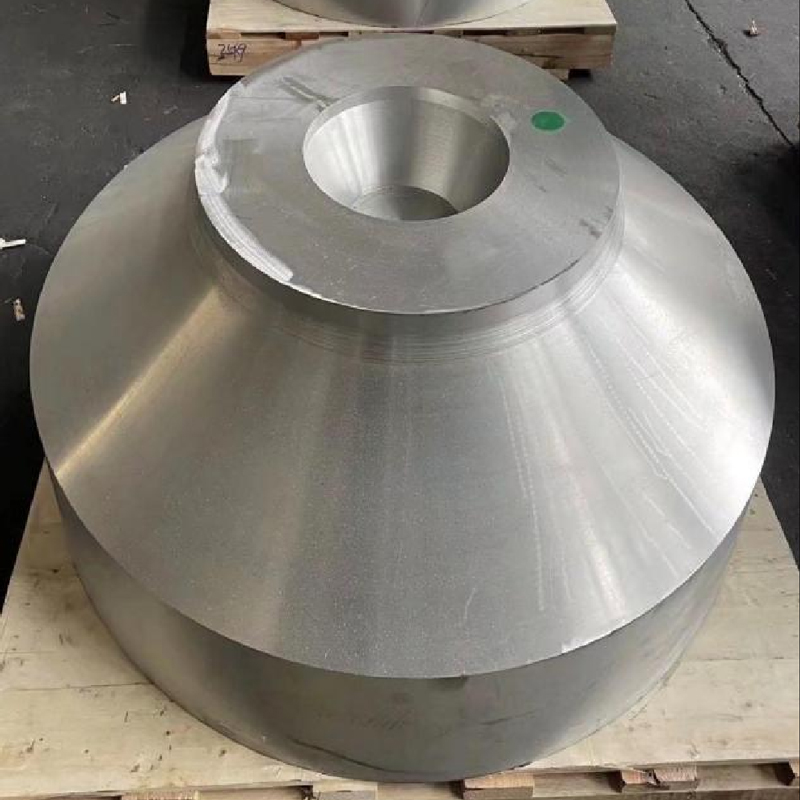 Поковка, изготовленная методом ковки в подкладных штампах