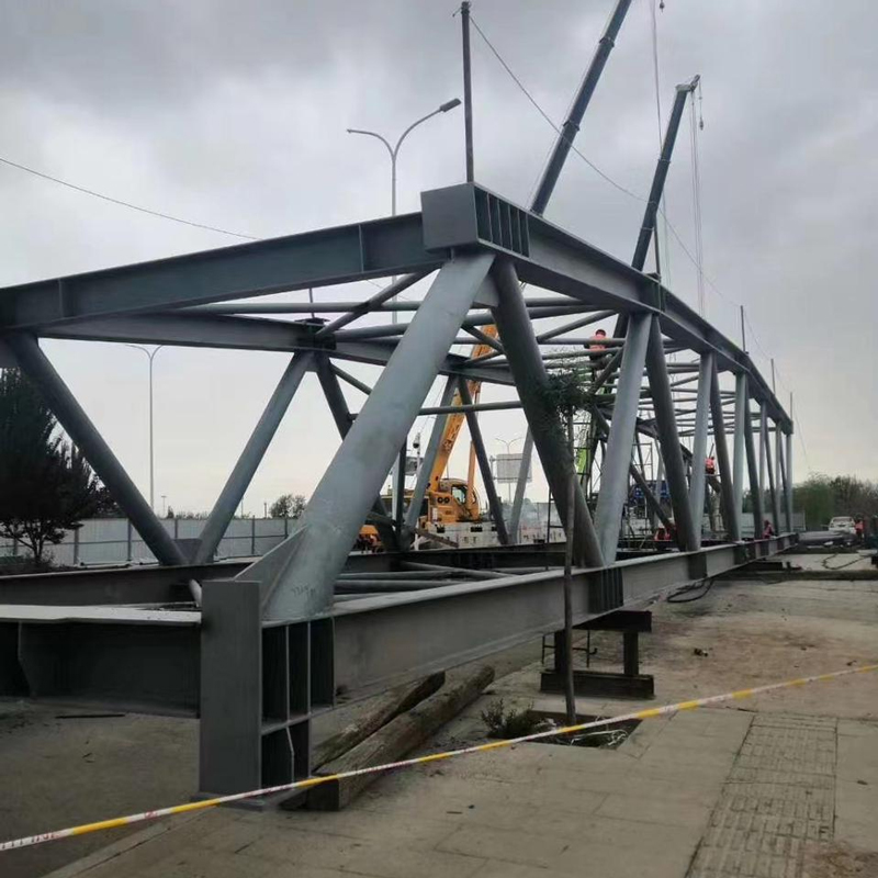 Стальная конструкция арочного моста