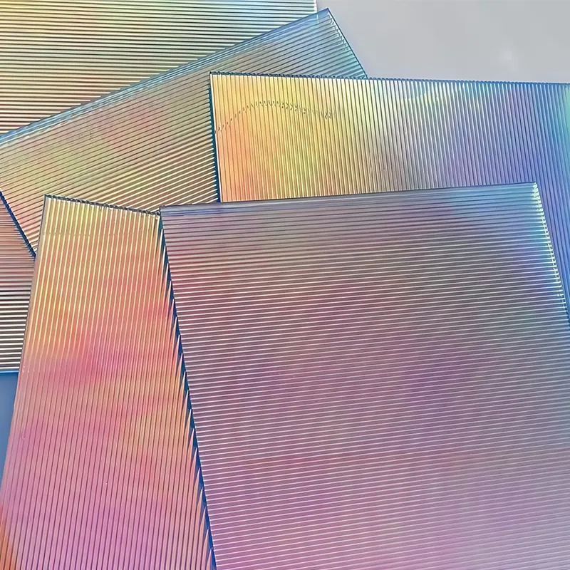 Дихроичное стекло