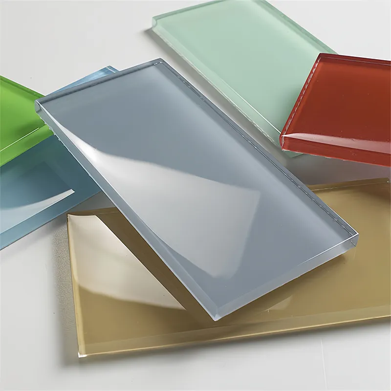 Стекло с лаковой печатью