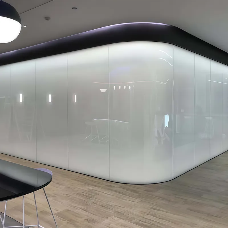 Стекло с регулируемой прозрачностью