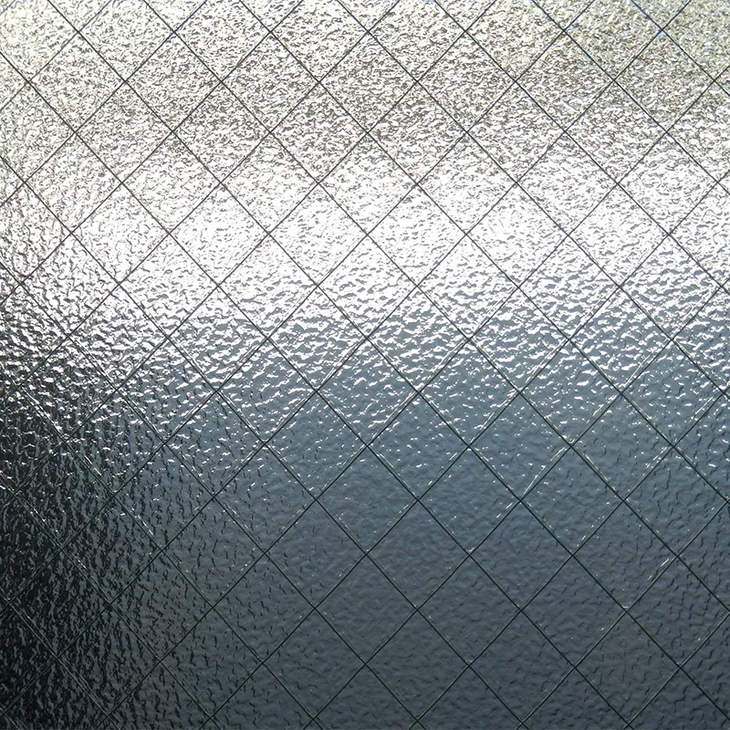 Стекло с тиснением