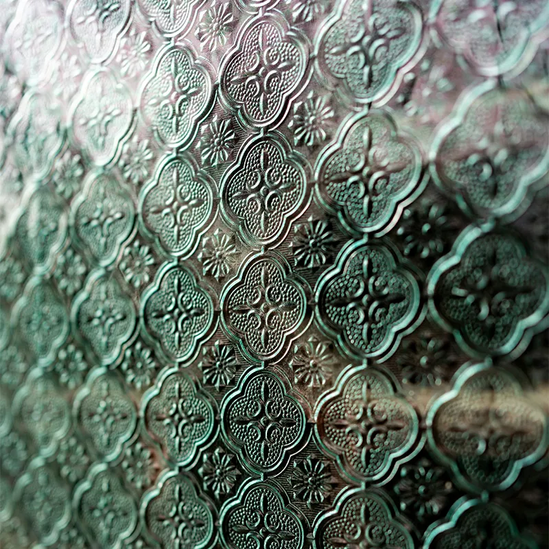 Стекло с тиснением