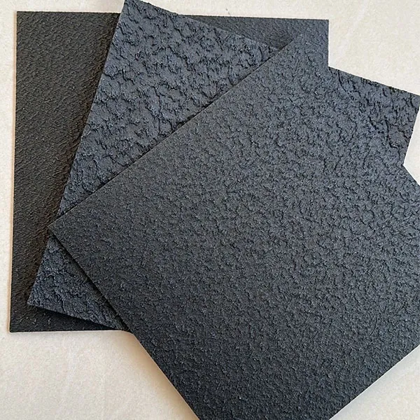 Текстурированная геомембрана из ПВП