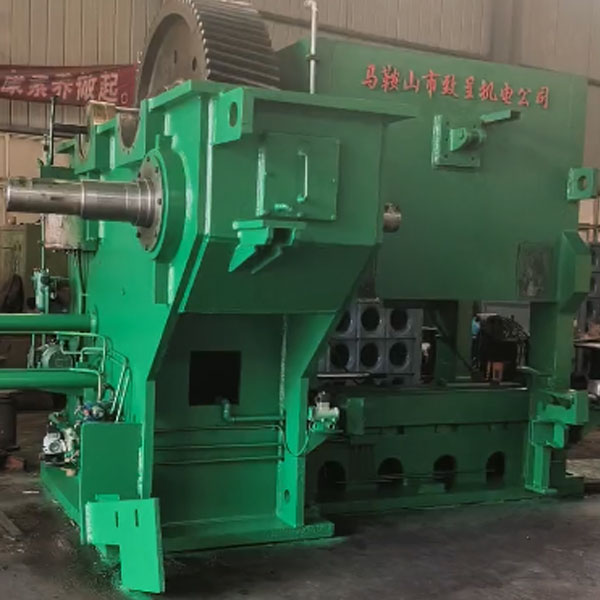 После 16 лет эксплуатации 850-тонный станок для холодной резки прутков, произведенный компанией Zhicheng Manufacturing, вернулся на завод для капитального ремонта и модернизации.