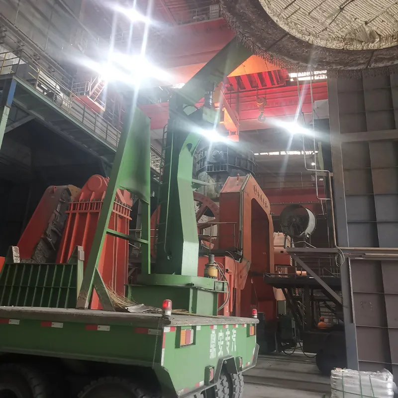 Консольный сталеразливочный ковш установка и снятие крышки устройство